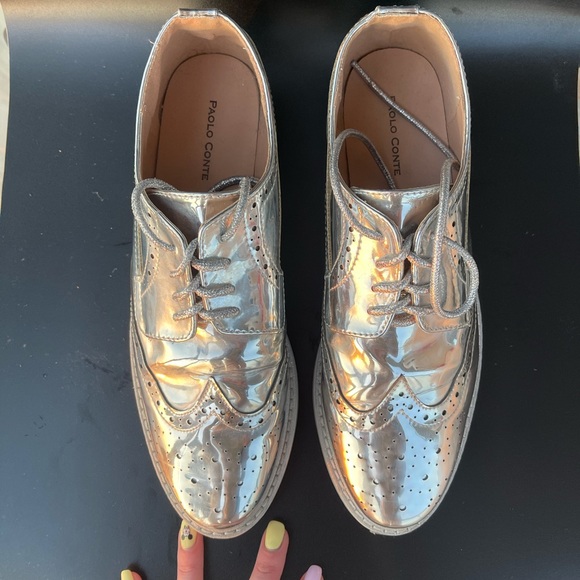 Silver Boots in Mint condition! - Picture 5 of 8